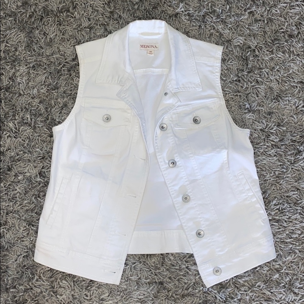 White denim vest